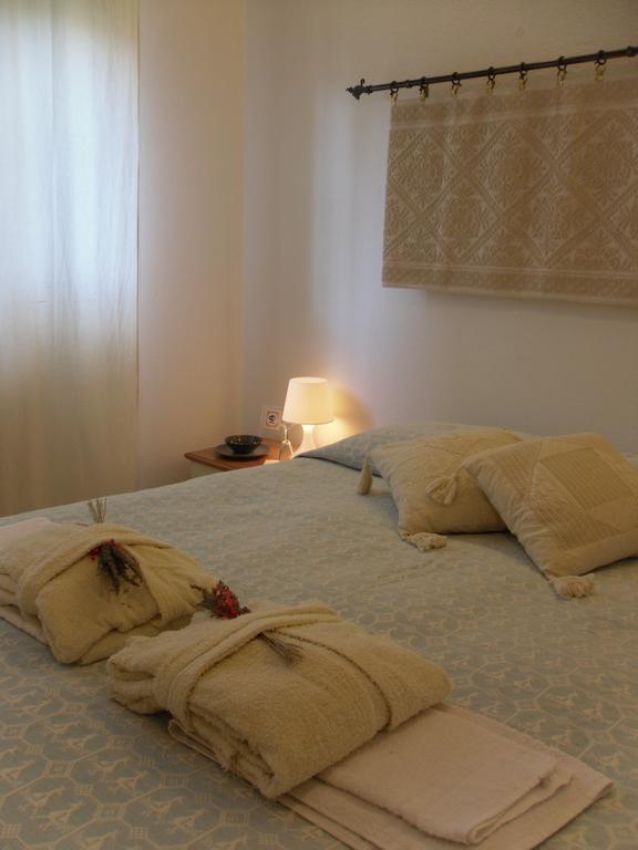 B&B Fragus E Saboris De Sardigna Sadali Habitación foto