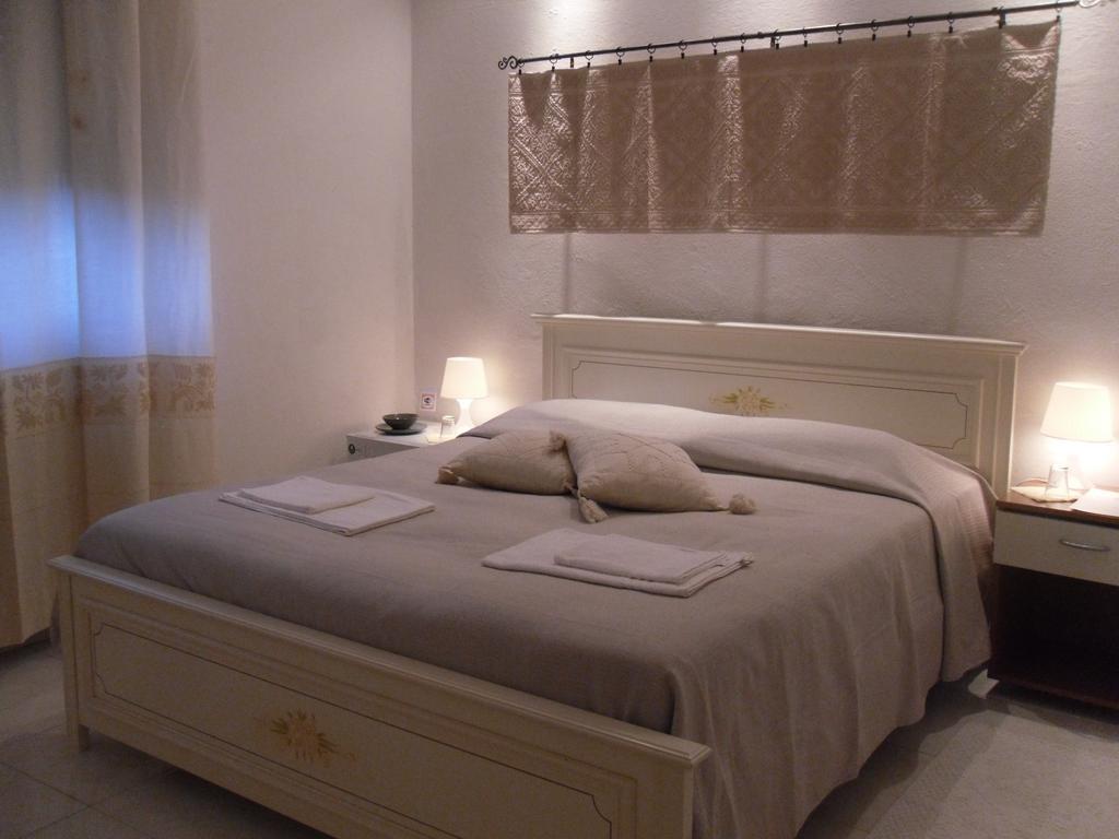B&B Fragus E Saboris De Sardigna Sadali Habitación foto